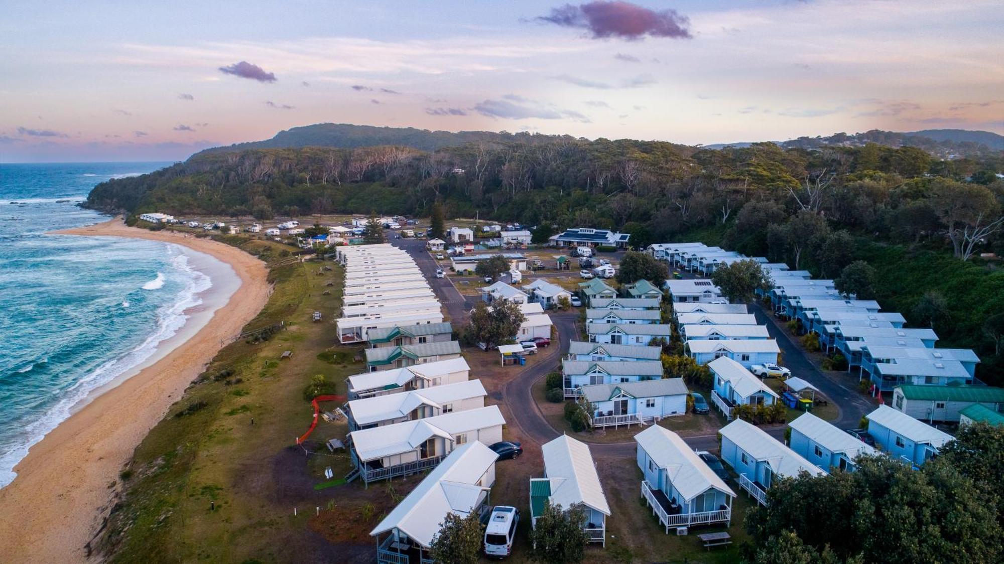 Blue Lagoon Beach Resort Bateau Bay Exterior foto
