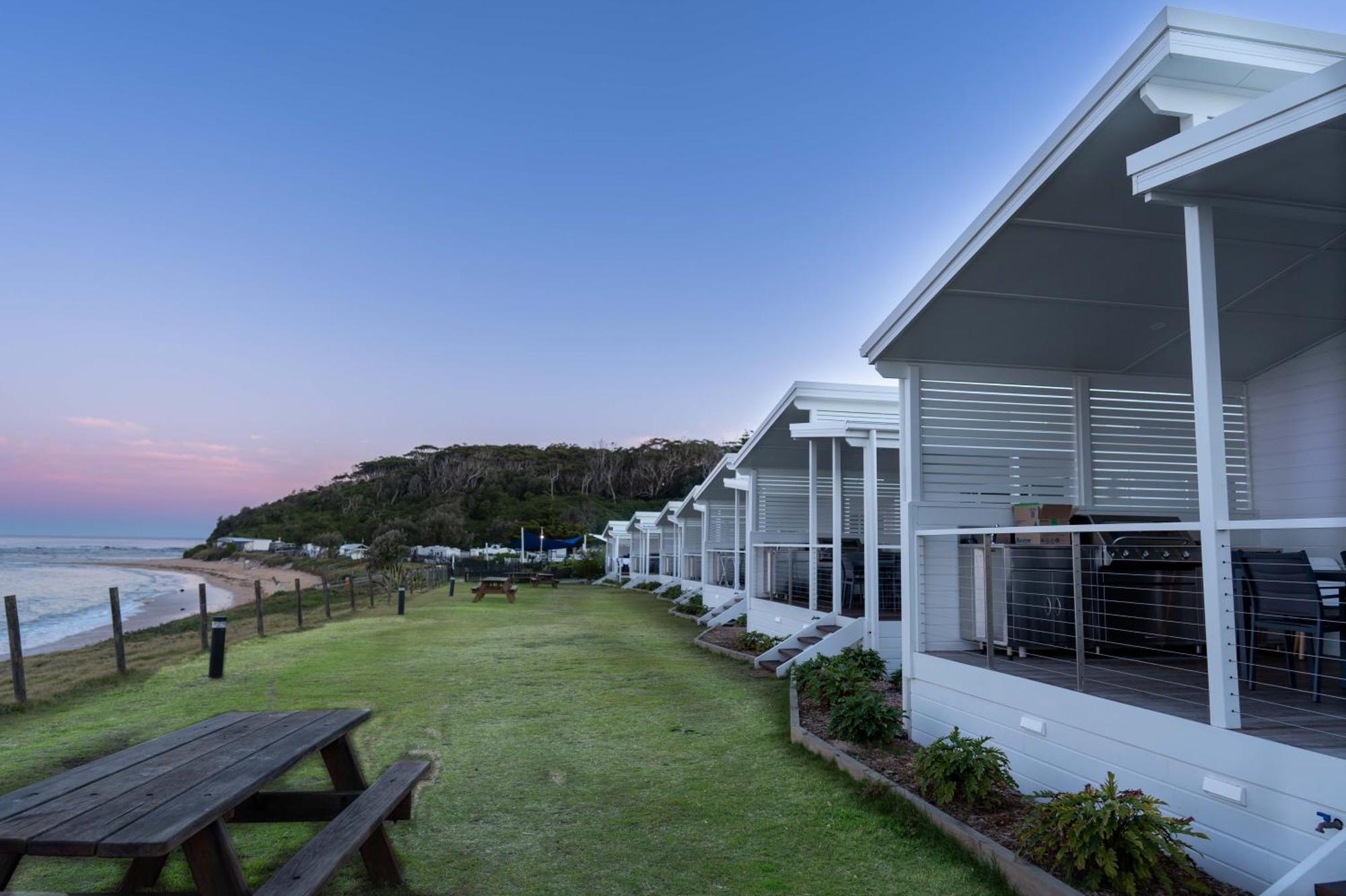 Blue Lagoon Beach Resort Bateau Bay Exterior foto