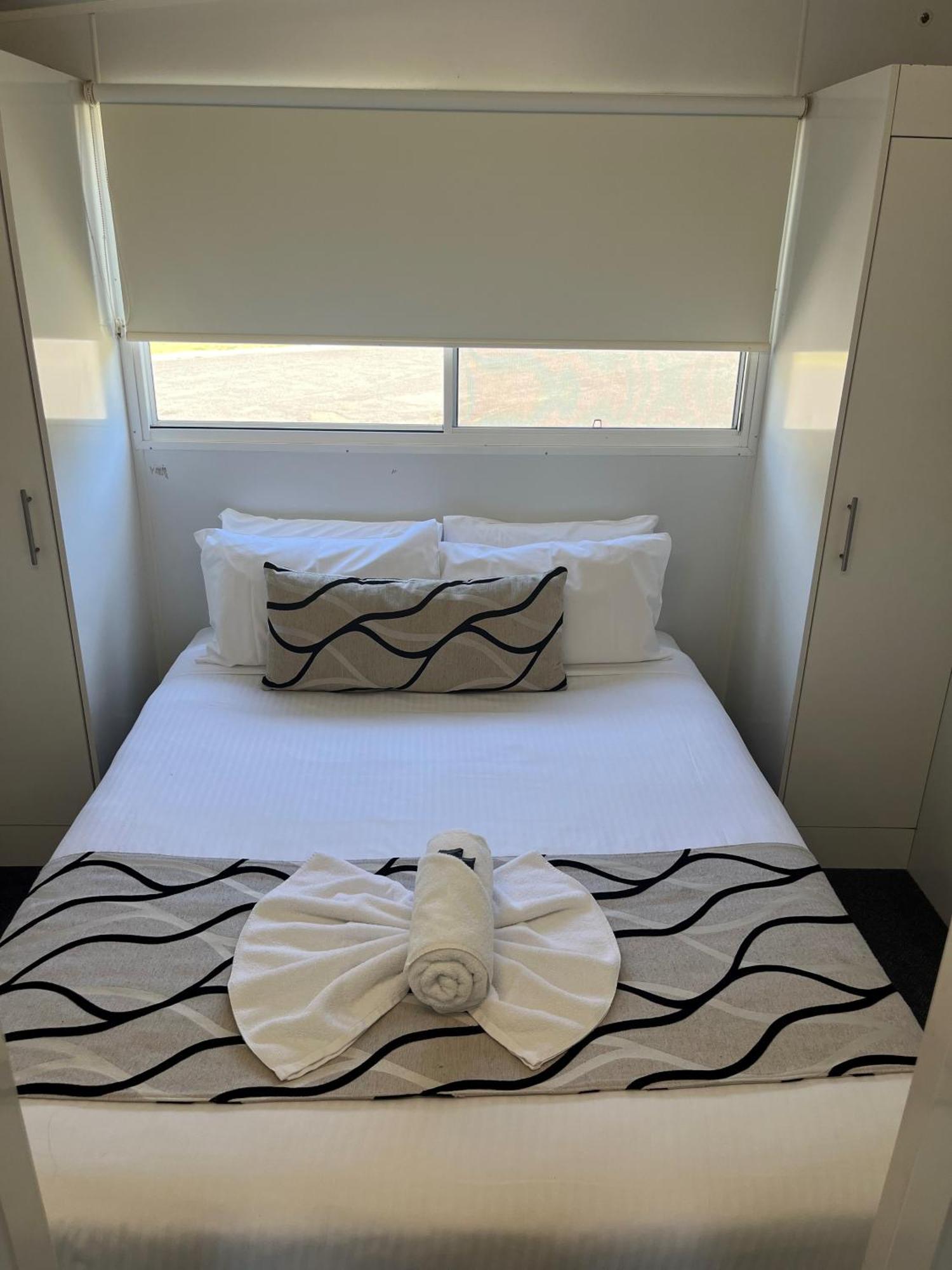 Blue Lagoon Beach Resort Bateau Bay Exterior foto